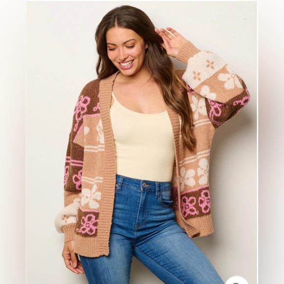 Sweaters - LAST 3️⃣WOMEN'S LONG SLEEVE OPEN FRONT MULTI PRINT CARDIGAN SWEATER
Taupe/Mocha